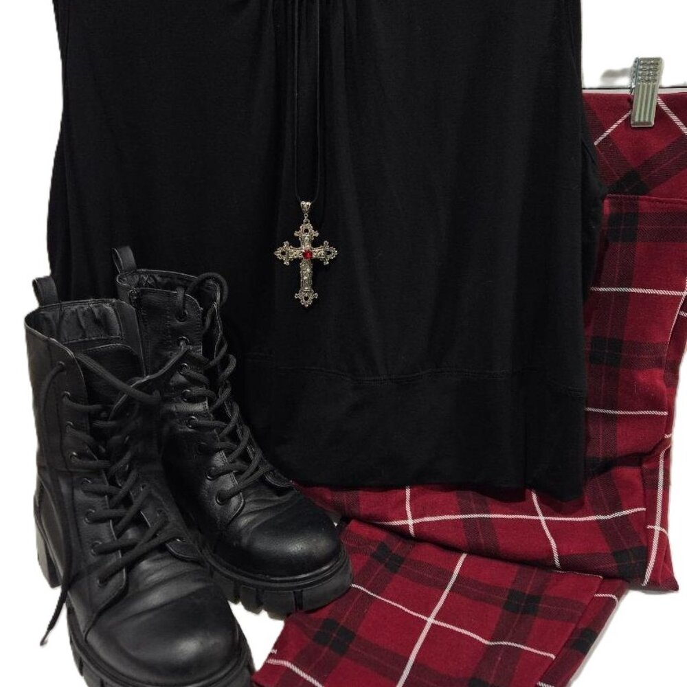 TORRID BURGUNDY RED WHITE BLACK PLAID PONTE KNIT SKINNY PANT 3R  GOTH GRUNGE - Picture 4 of 7